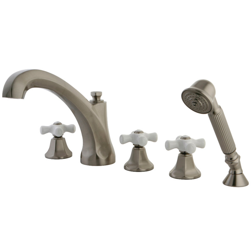 Robinet de baignoire romaine à trois poignées à fixation sur le comptoir à 5 trous avec douche à main Kingston, Nickel brossé