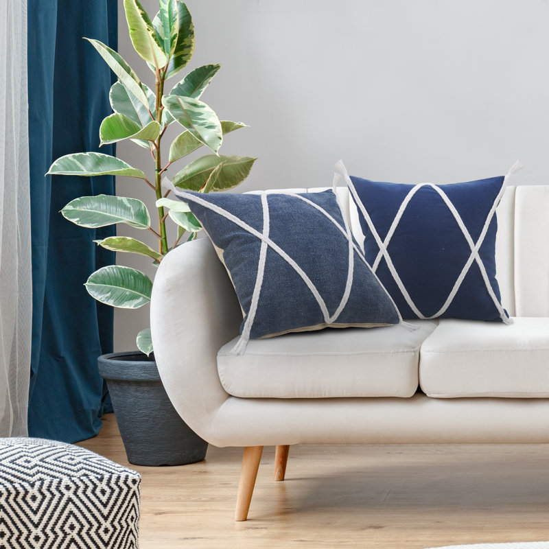 Housse de coussin décoratif à rayures 100% coton faite à la main Coastal, Gris clair / Blanc