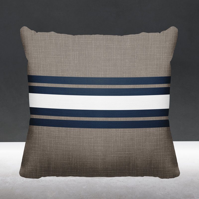 Coussin intérieur / extérieur Beau Cottage, L 19 po x H 19 po, Ombre / bleu marine