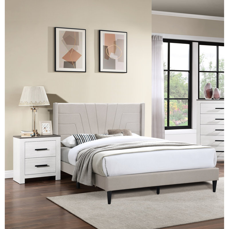 Grand lit brun avec tête de lit et lit tapissier avec lit plateforme, Marron clair