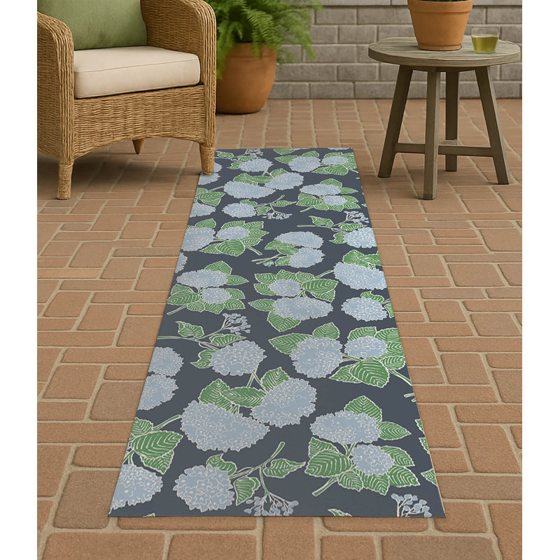 Hydrangea Non Slip Outdoor Rug, Runner 2'6" x 8'