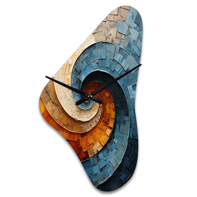 Collage en spirale - horloge asymétrique abstraite en métal, horloge murale moderne de forme irrégulière, Médium
