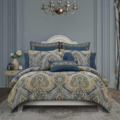 Messina Navy Comforter Set