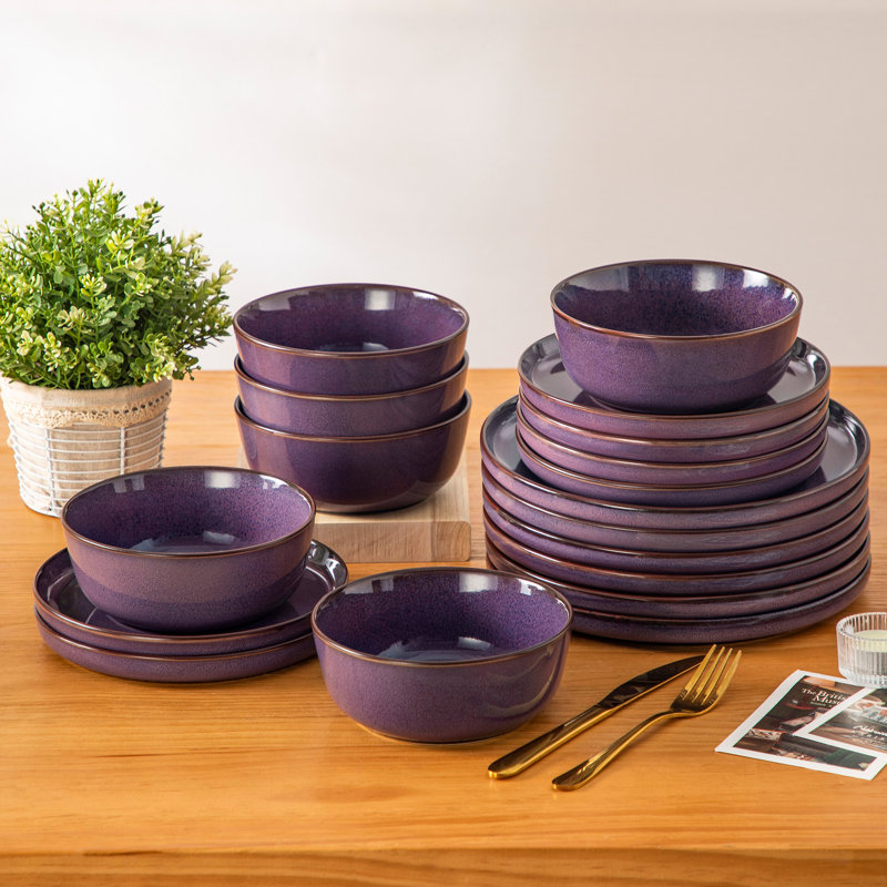 Dinnerware - Service for 6, Purple