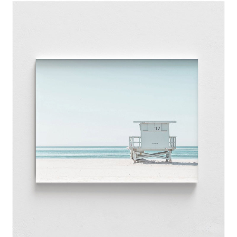 «Beach Hut» par Leah Straatsma, décor de plage encadré, art mural bord de mer, photo de plage de sable, impression d'art mural océan, art mural encadré