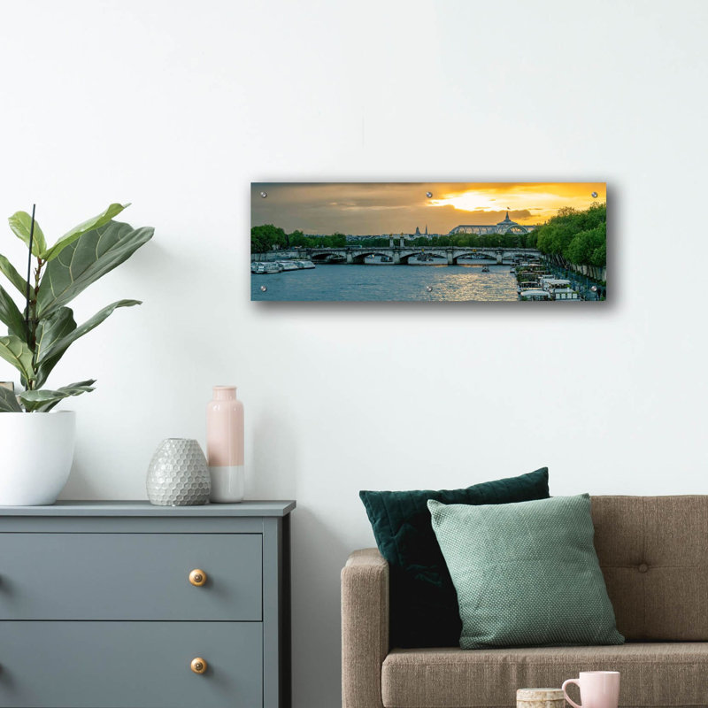 «Paris - Sunset of Alexander Iii Bridge» par Epic Portfolio, peinture murale acrylique sur verre, H 12 po x l 36 po