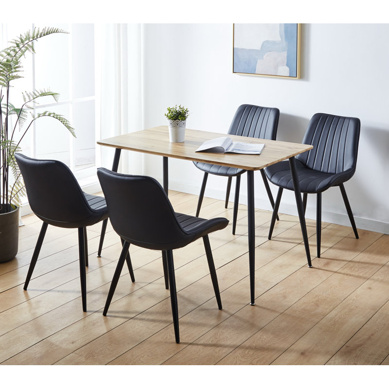 Mose 4 - Person Dining Set
