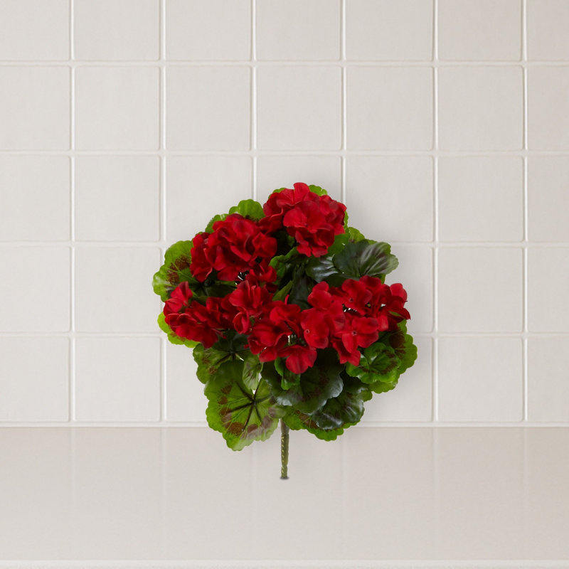 Plante géranium en soie