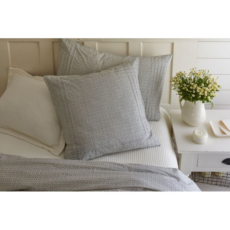 Dotted Vine Standard Sham, Euro