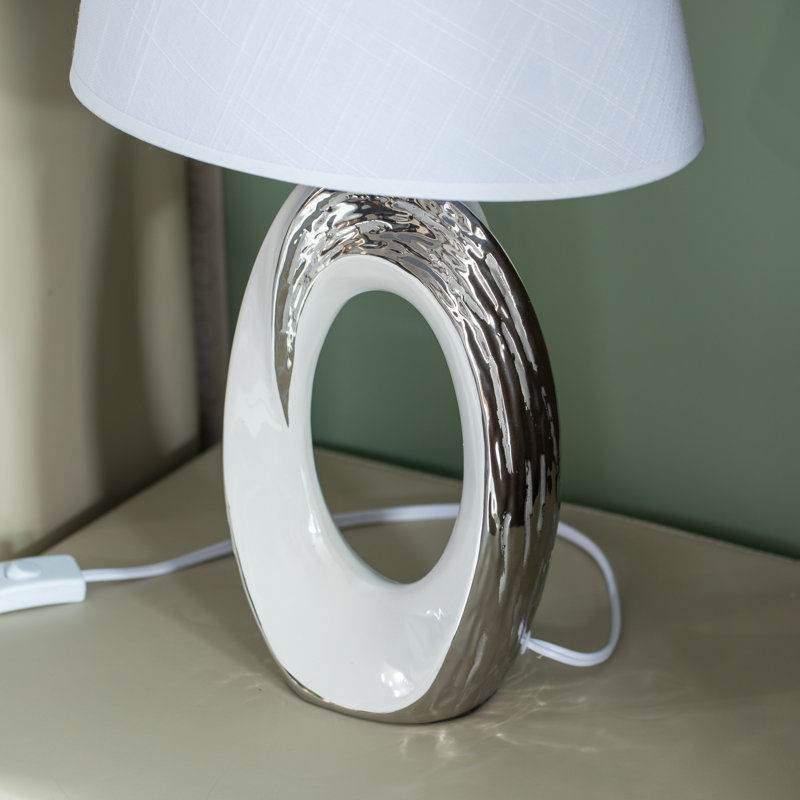 Akaisha Ceramic Table Lamp
