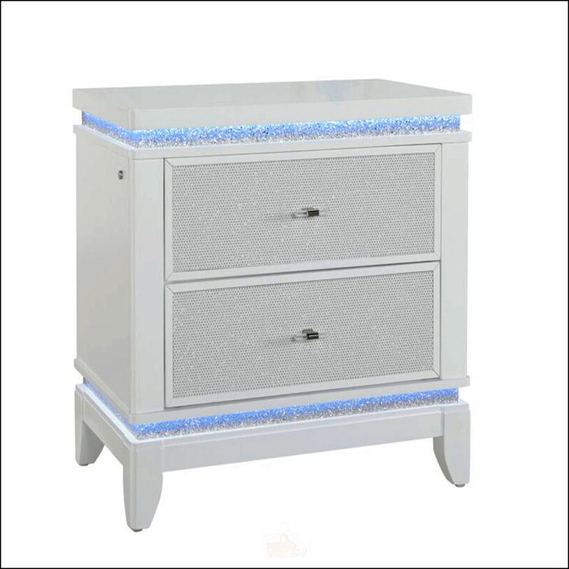 Table de chevet blanche avec ports de chargement USB et tiroir spacieux, parfait pour les chambres à coucher modernes et la commodité.