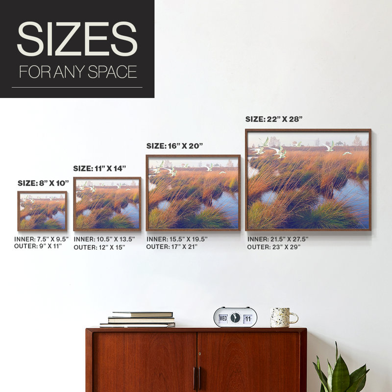 Marshland Hues II - Reproduction encadrée - Restickable, Noyer, H 22 po x l 28 po
