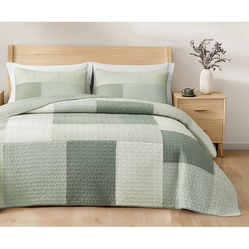 Sage/Green/Beige Patchwork Pre-Washed Cotton Quilt Set, King Quilt + 2 King Shams