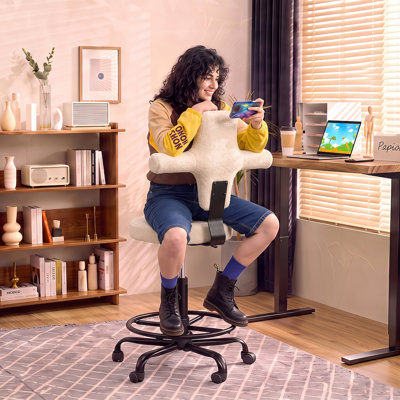 Chaise de bureau avec dossier large en forme de croix, chaise de travail pivotante à hauteur réglable avec repose-pieds et coussin épais de 4 pouces, capacité de 300 lb