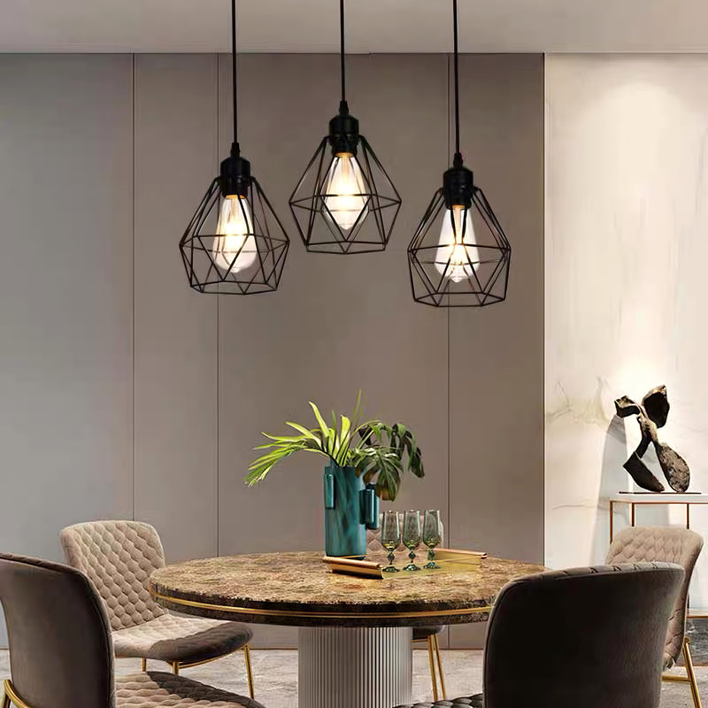  Lampe suspendue 3 lumières industrielle rétro avec design géométrique E27 avec abat-jour cage en fer noir