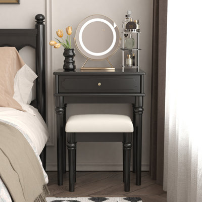 Commode rétro en bois massif