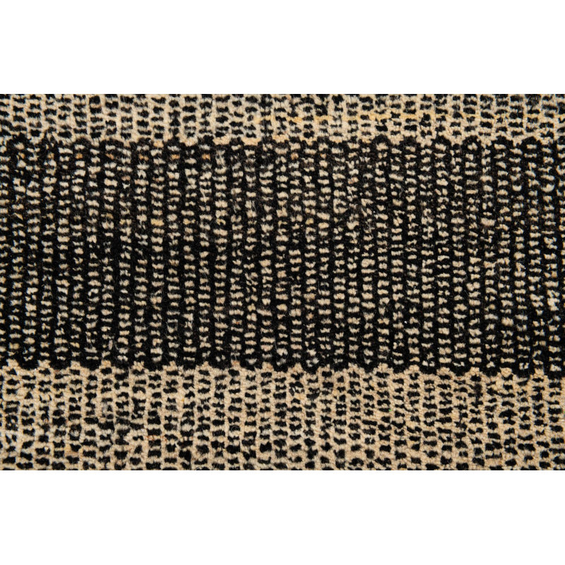 Tapis noir et blanc Neff