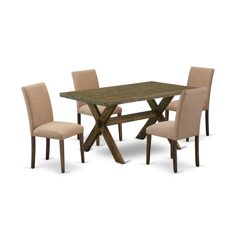 L'ensemble de table de cuisine 5 pièces comprend une table de salle à manger rectangulaire avec pieds en X et 4 chaises de salle à manger Parson