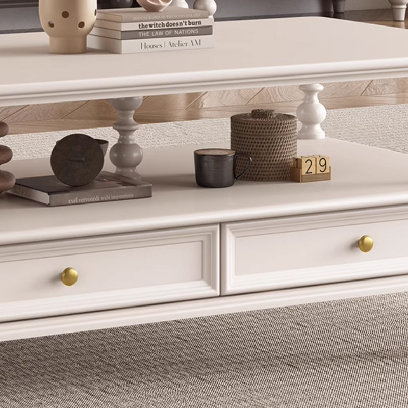 Table de bout en bois massif de style crème français