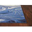 Tapis d'intérieur bleu en marbre tissé à la machine Strouth-30689422