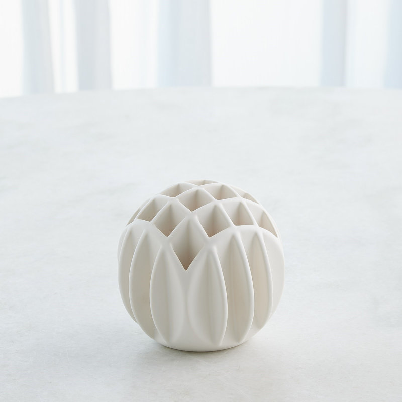 Vase de table en grès, Hauteur totale - 5 po