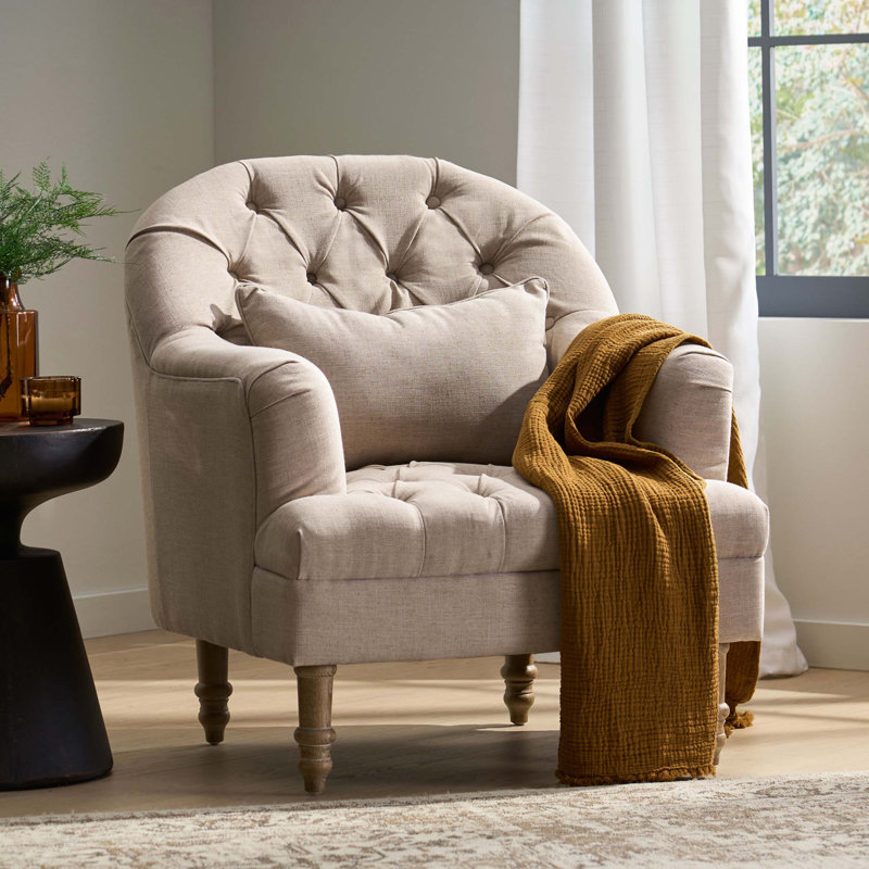 ANATASIA TUFTED CHAIR