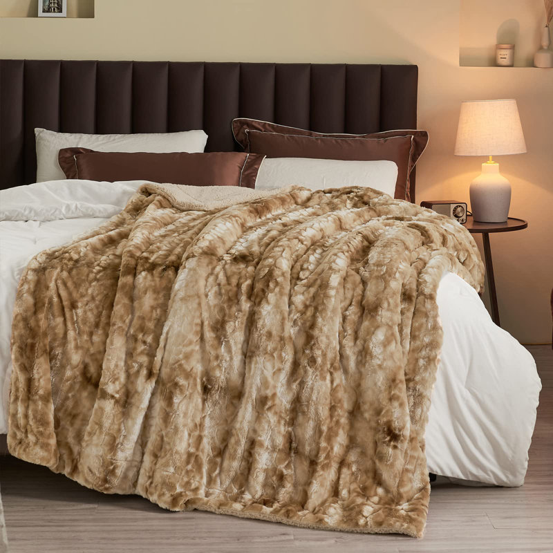 Auvianna Throw Blanket