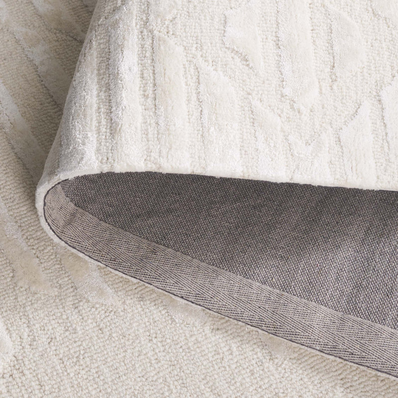 Soho 177 Hand Tufted Viscose/Wool Geometric Shapes Rug in Ivory/Beige, Square 6'