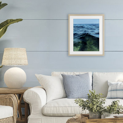 Moment Of Peace Sea Waves, reproduction encadrée sous verre, conception de Georgie Harrison