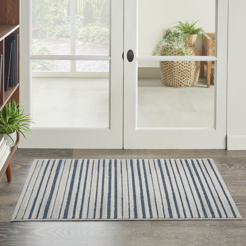 Tapis bleu Romelia, Rectangle 2 pi 2 po x 3 pi 9 po