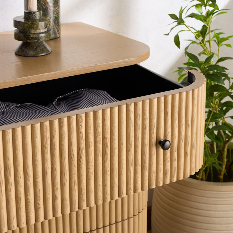 Shelbie 6 Drawer Reeded Dresser, Oak
