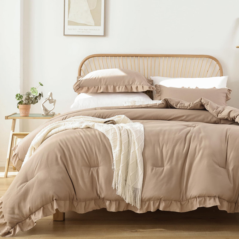 Ensemble d'édredon 3 pièces Ruffle, Édredon grand + 2 taies d'oreiller standard, Taupe