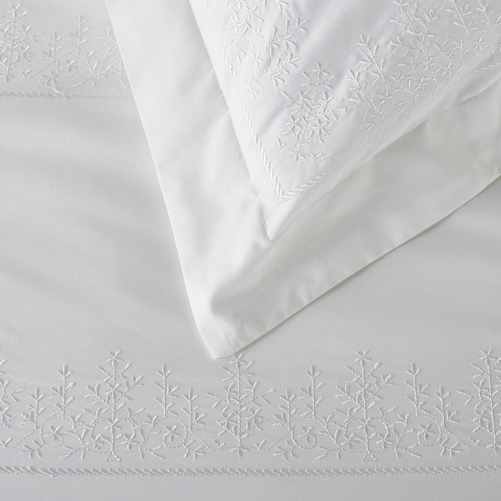 Azra Cotton Percale Duvet Cover, King Duvet Cover + 2 King Shams, White