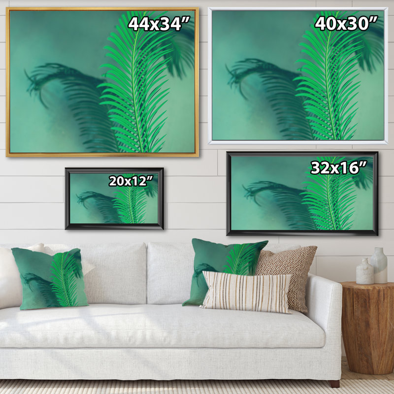 Feuilles de palmier vert vif sur vert foncé - peinture sur toile, Toile avec cadre en érable, H 16 po x l 32 po