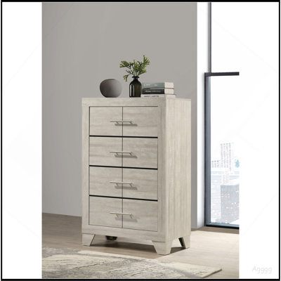 Strout Rustic Cream 4-drawer Chest of Drawers