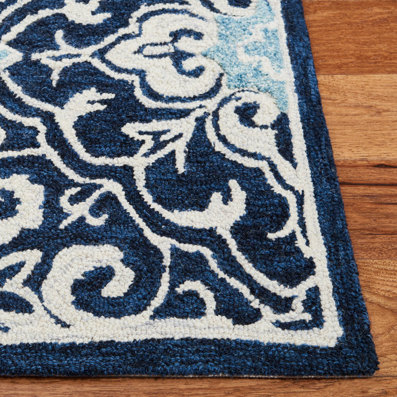 Roslyn Hand Tufted Wool And Cotton Damask Rug, Runner 2'3" x 8'