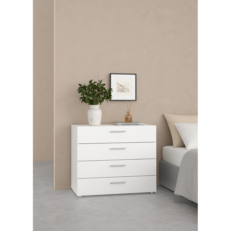 Gianna 31.57'' W 4 - Drawer Dresser, White