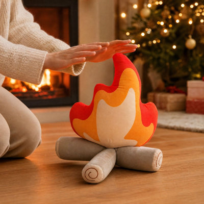 Décorations de Noël, branches de Noël, feux de joie, peluche, poupée flamme de feu, cadeau de Noël
