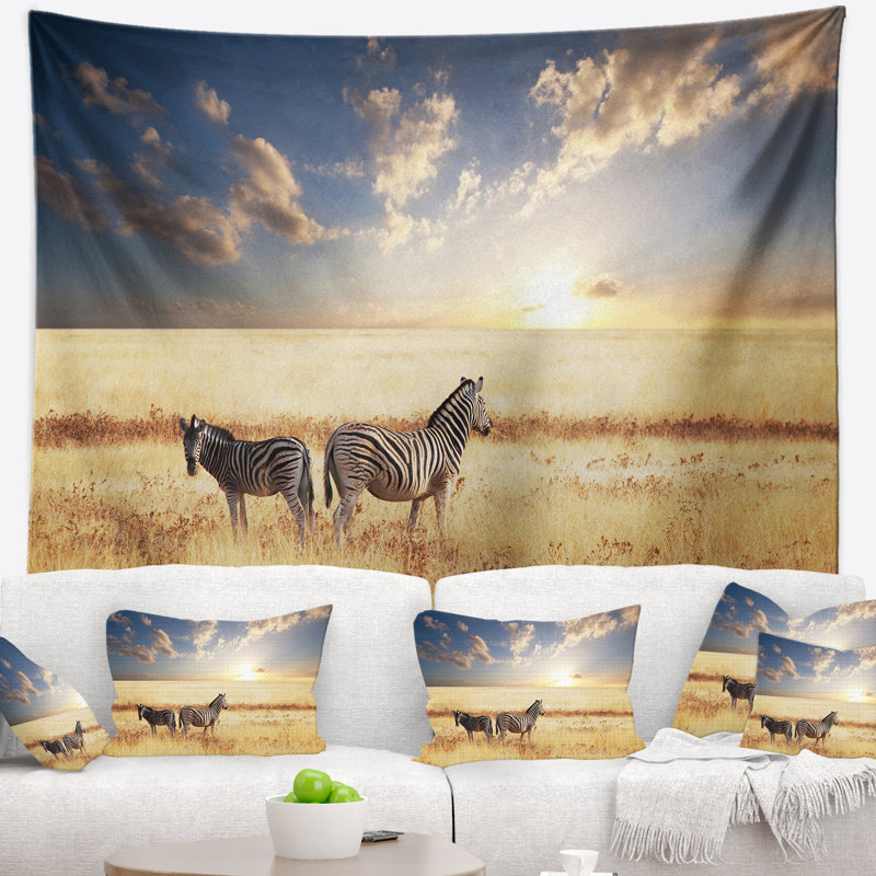 Zèbres d'Afrique dans une magnifique prairie au coucher du soleil, H 68 po x l 80 po