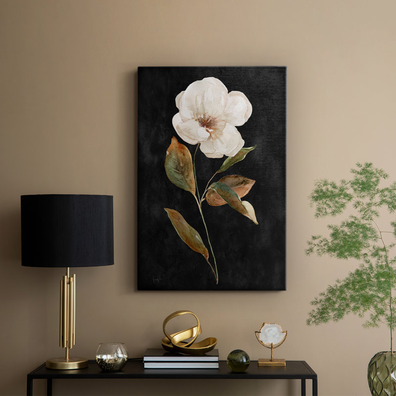 Botanique sur fond noir délavé I - galerie Cavas, H 18 po x l 12 po