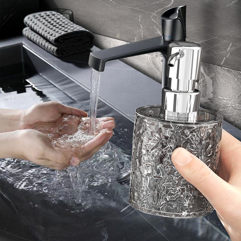 Distributeur de savon moussant pour bouteilles d'eau, Gris
