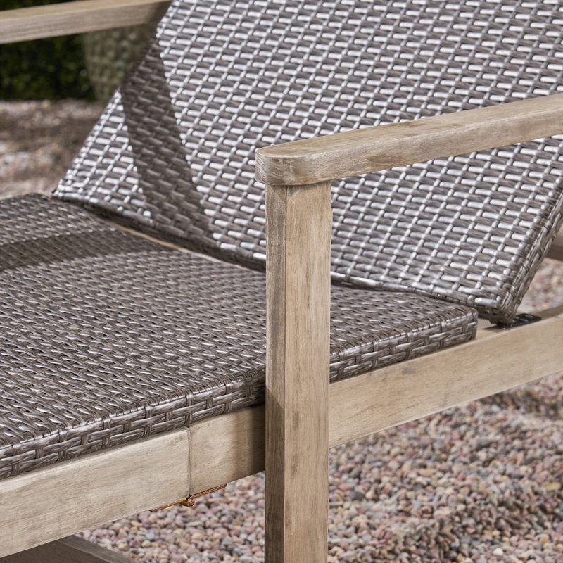 Chaise longue en rotin PE