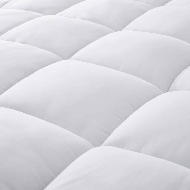 Surmatelas en duvet synthétique de 5 cm avec sangles élastiques, Lit double