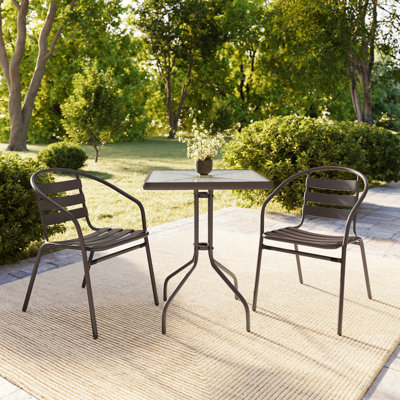 Table carrée en verre et métal de 23,5 po avec 2 chaises empilables en métal et aluminium