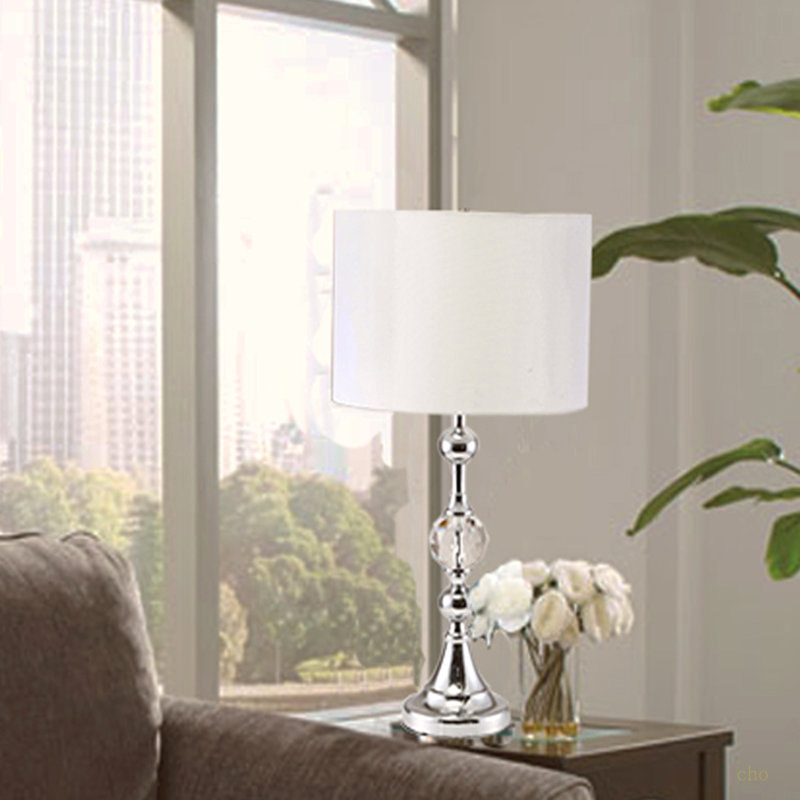 Grande lampe de table en métal 29,5 "avec accents en cristal" Leona "