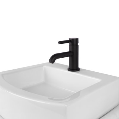 Cigno Single Hole Bathroom Faucet with Drain Assembly