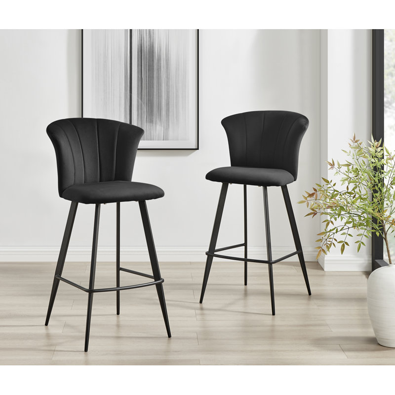 Juni Elegant Breakfast Bar Stool in Deco Style & Luxury Velvet, Black, Black