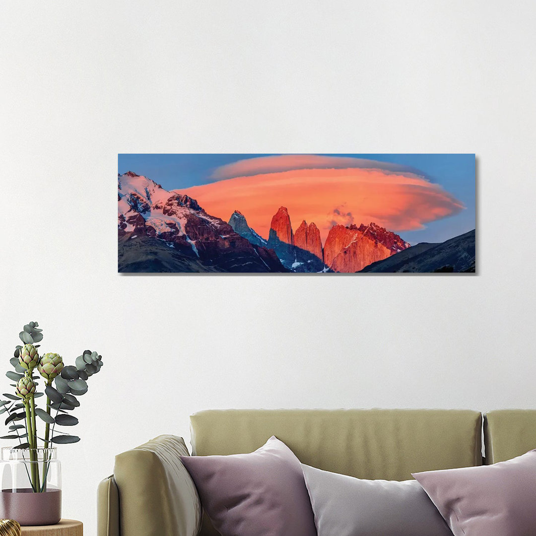 Landscape With Mountains At Sunset, Torres Del Paine National Park, Chile 1PC6