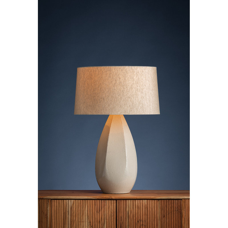 Lampe de table Colwyn en laiton vieilli et céramique colombe blanche, Crème, crème, Crème, crème