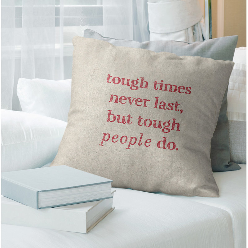 Coussin Handwritten Tough Times, 18 po x 18 po, Blanc / Rouge, Pas de remplissage
